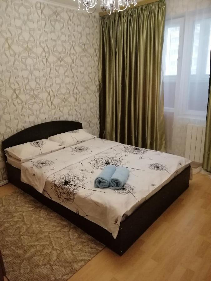 Патриарха Скрипника 7,Жд Вокзал, Ультрамарин Apartment Kiev Ngoại thất bức ảnh