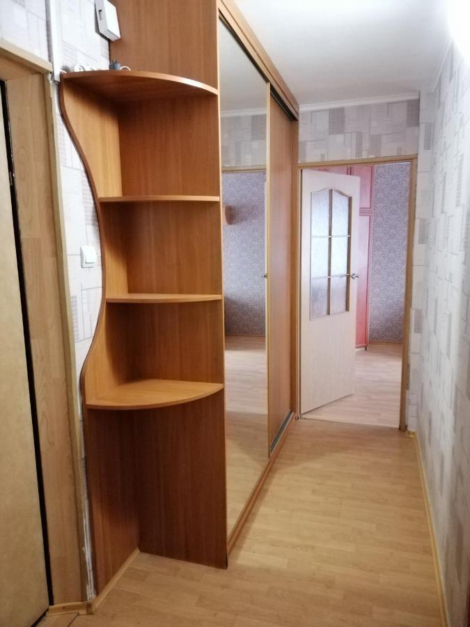 Патриарха Скрипника 7,Жд Вокзал, Ультрамарин Apartment Kiev Ngoại thất bức ảnh